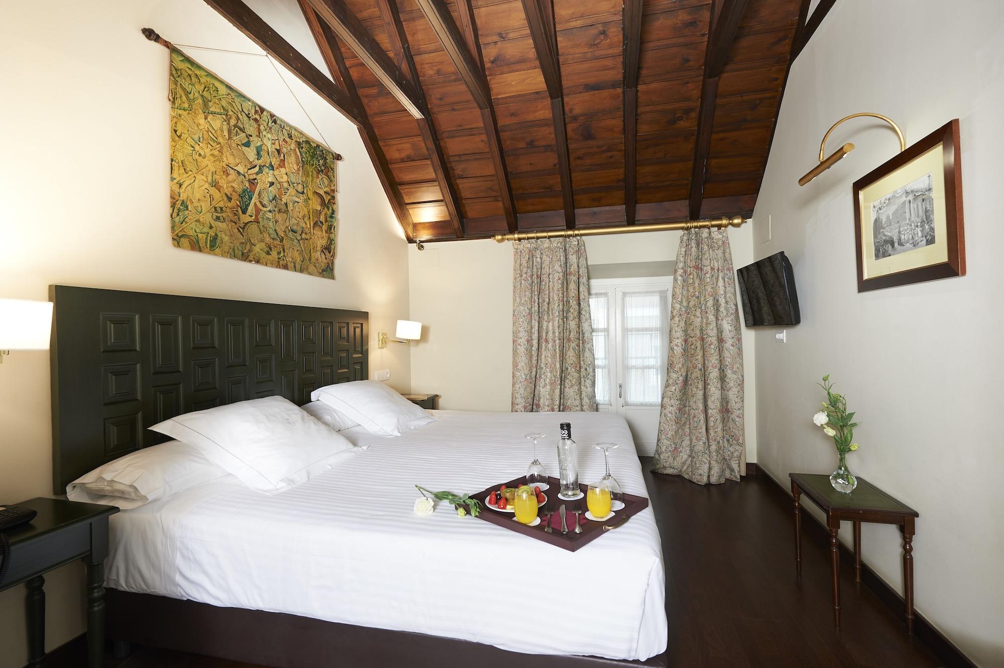 Casas De El Arenal 4*