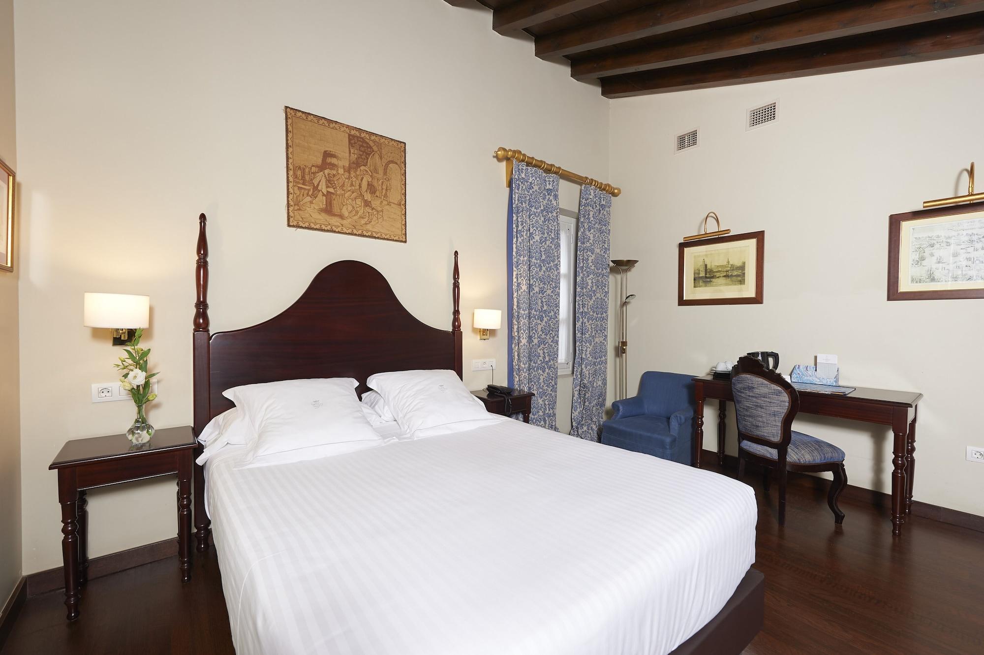 Casas De El Arenal Hotel Sevilla