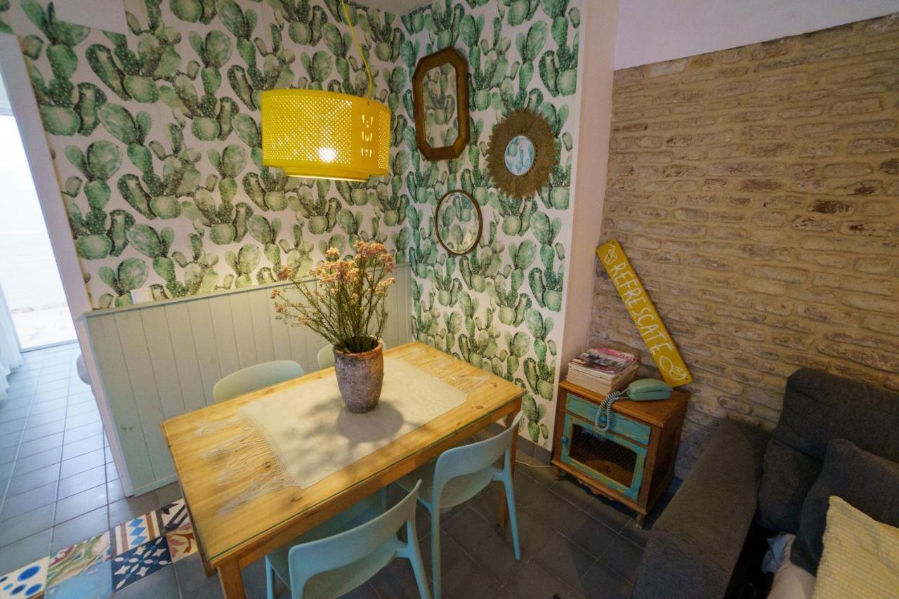 Rentalsevilla Rentalsevilla Moderno Apartamento En El Centro Con Patio Seville