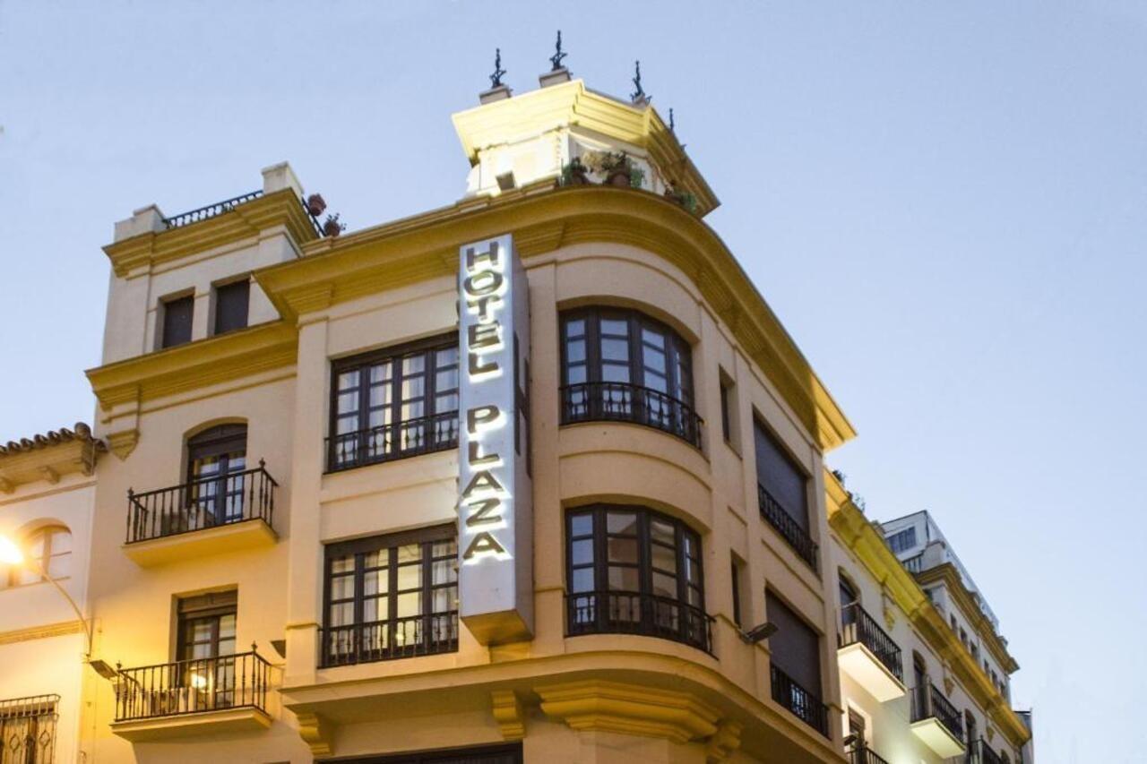 Plaza Hotel 3*