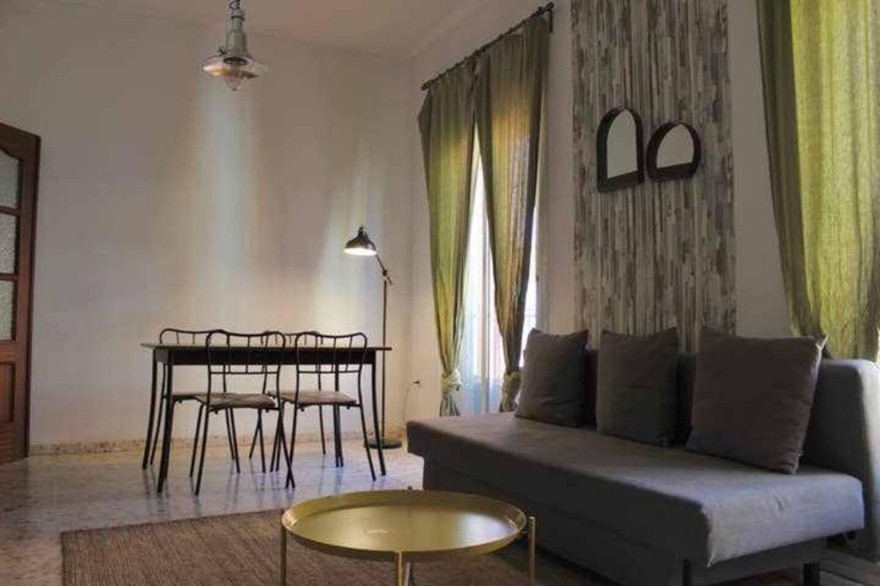 Giralda Views In Center Apartamento *
