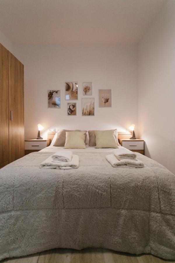 O&l San Luis Feel At In A Renovated Apartamento Sevilla