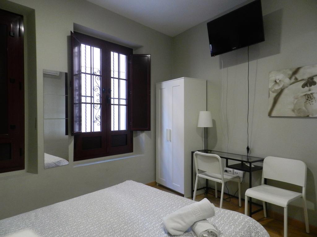 Grand Luxe Hostel Seville