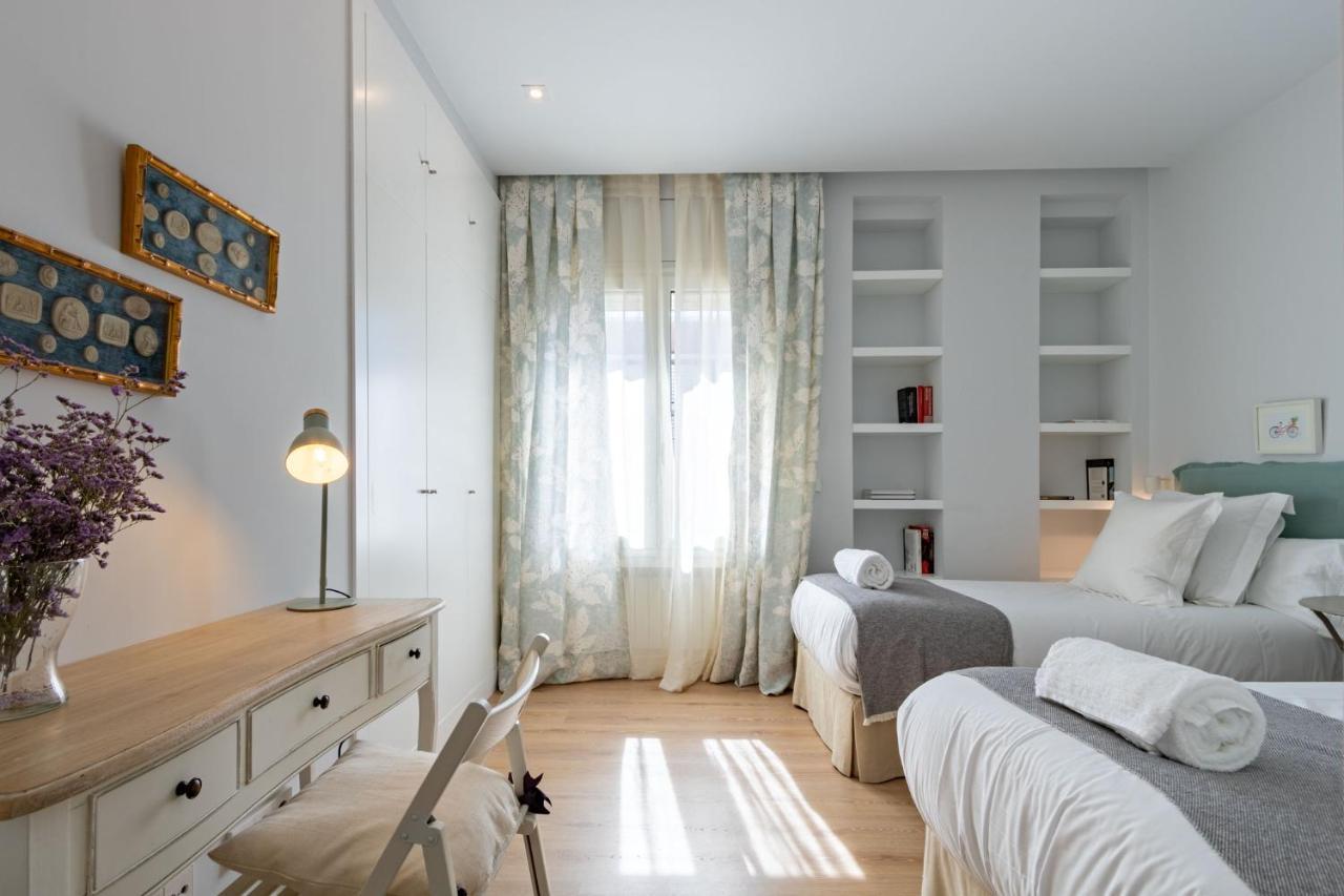 Plaza De España Deluxe Apartamento *