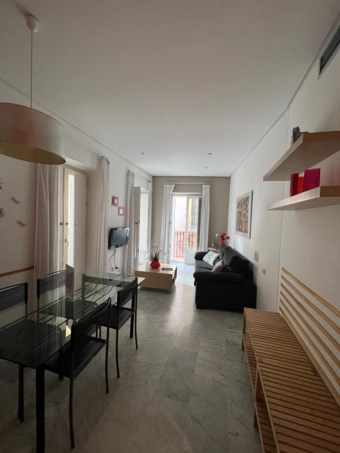 Fabiola Apartamento *