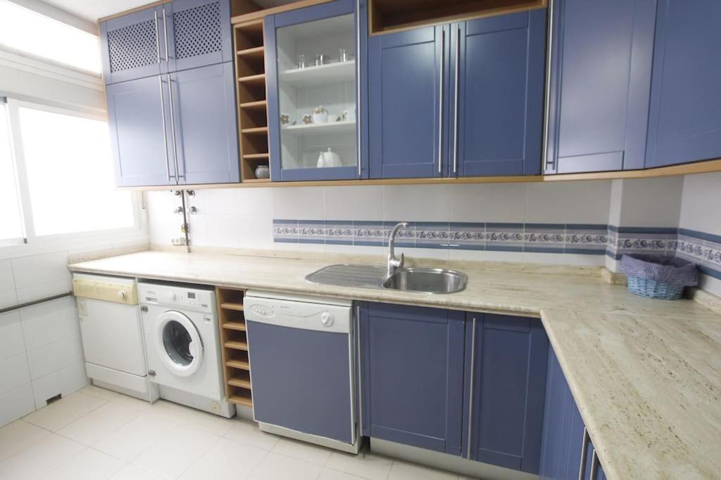 Clasica: Amigos Y Familia. Parking Gratis! Apartamento Sevilla