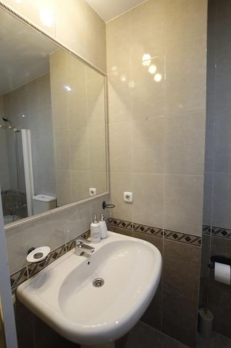 Apartamento Clasica: Amigos Y Familia. Parking Gratis! *