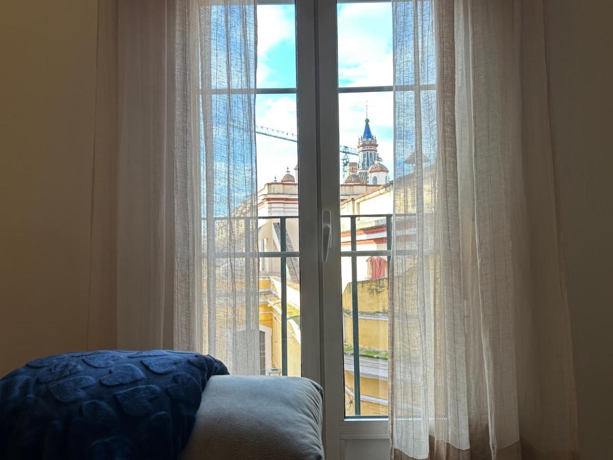 Apartamento Distinguido Y Centrico En San Bernardo Sevilla