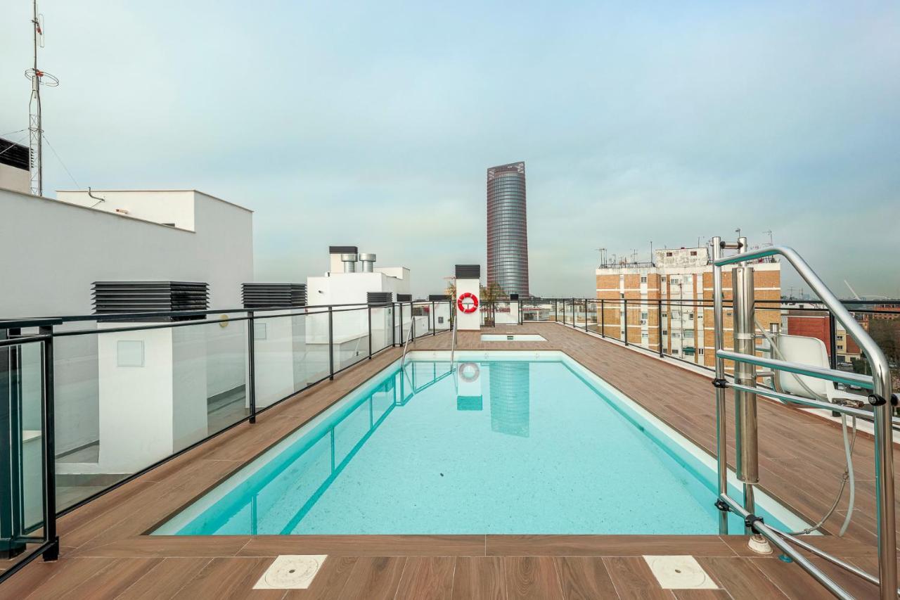 Uxama Luxury Penthouse En Triana - Terraza Y Parking Privados - Piscina Apartamento *