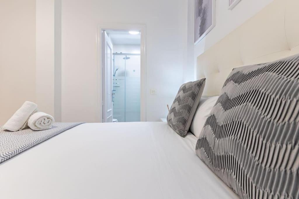 Jimios Center By Valcambre Apartment