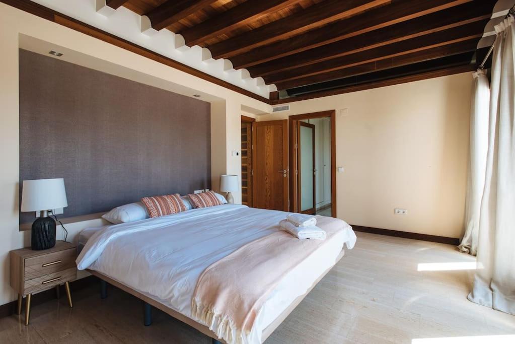 Rabadan Brand New Amazing House With Terrace Parking Сasa de vacaciones