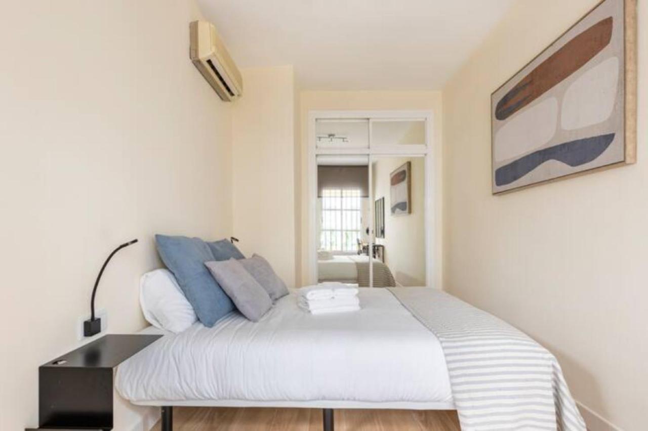 Apartamento Azahar Metropol Parasol, Parking Gratis Coches Medianos *