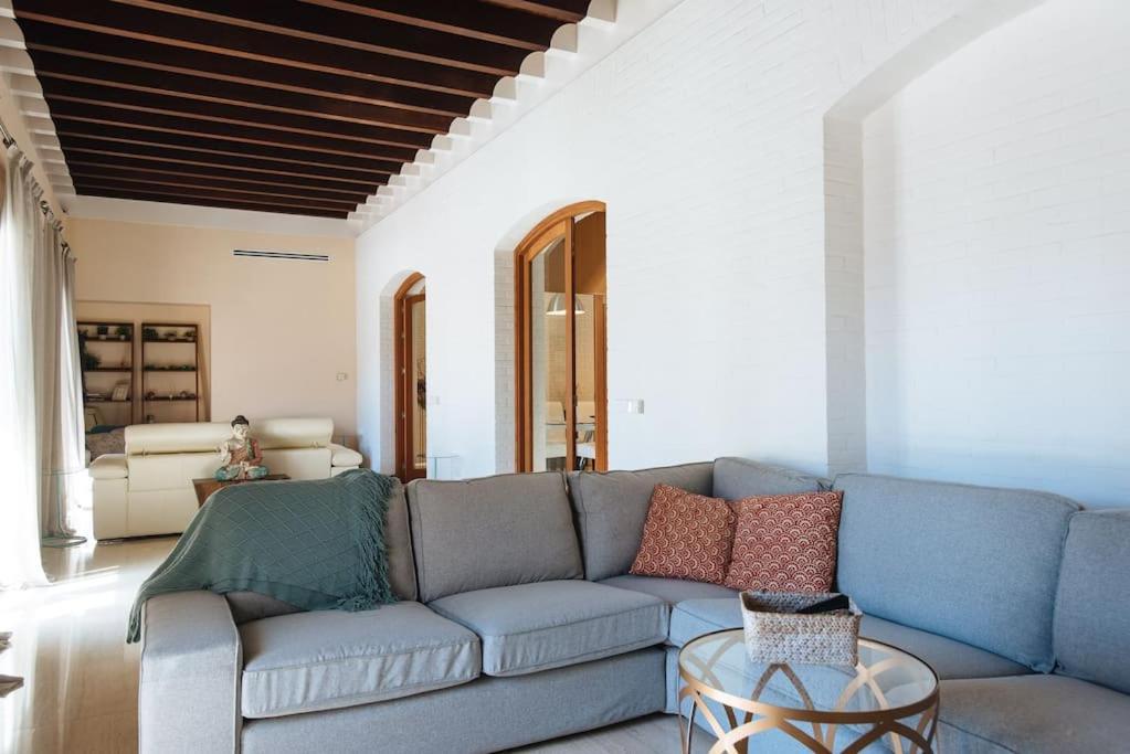 Rabadan Brand New Amazing House With Terrace Parking Сasa de vacaciones