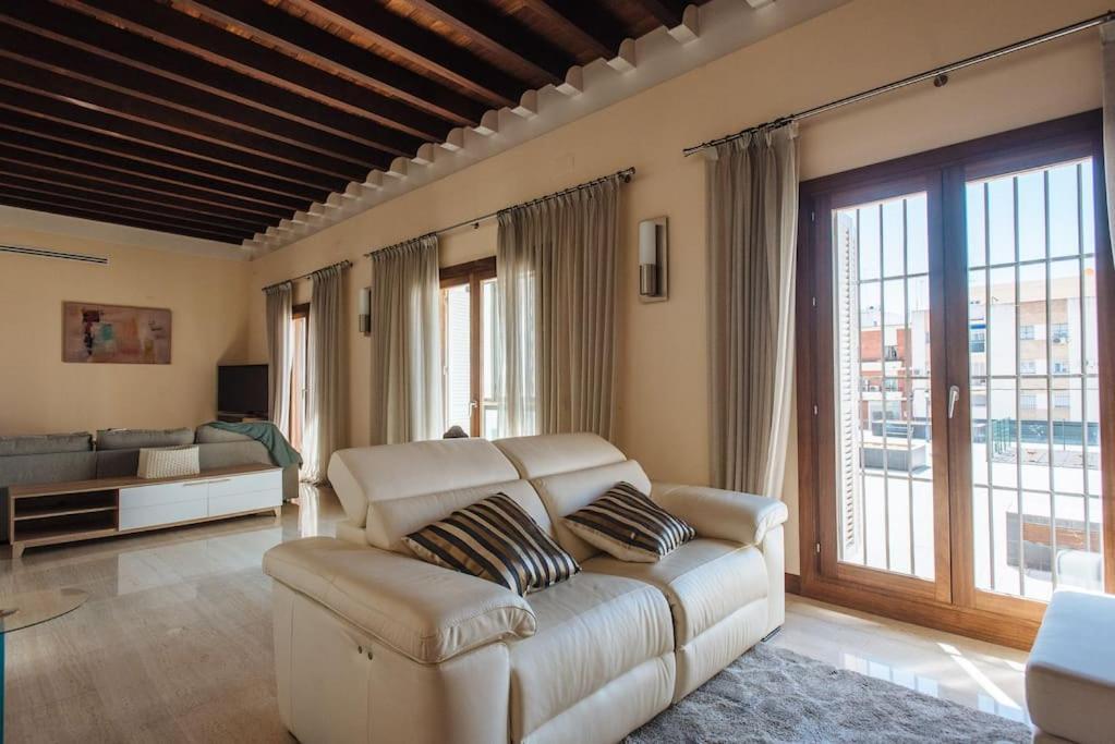 Rabadan Brand New Amazing House With Terrace Parking Сasa de vacaciones *