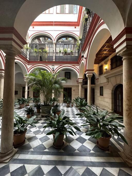 Apartamento Patio Sevillano Frente Catedral