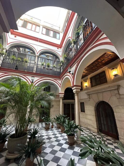 Apartamento Patio Sevillano Frente Catedral Sevilla
