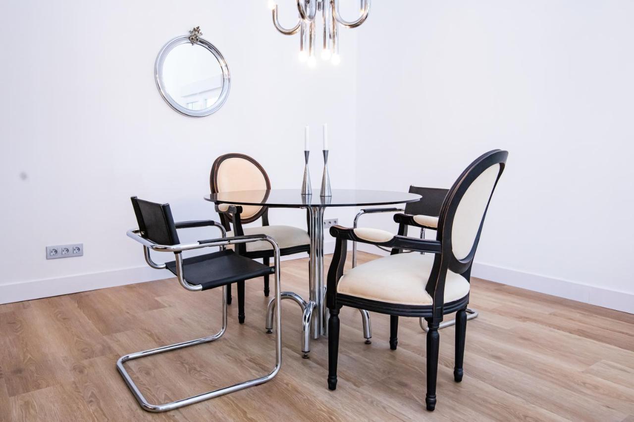 Doctor Eusebio Leon Apartment