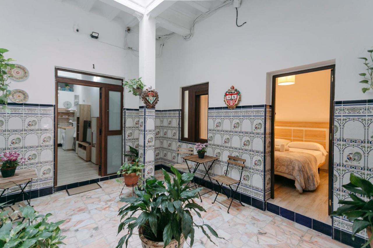O&l San Luis Feel At In A Renovated * Sevilla