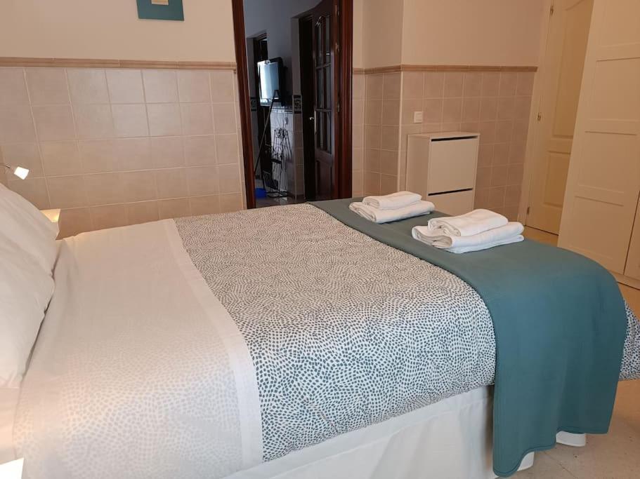 Apartamento Tipico Y Pintoresco Patio De Vecinos, Con Encanto