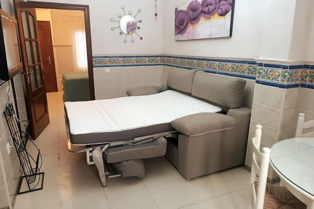 Apartamento Tipico Y Pintoresco Patio De Vecinos, Con Encanto *