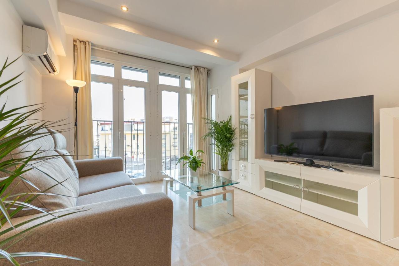 Charming 3 Bedroom At Triana Center By Oui Apartamento *