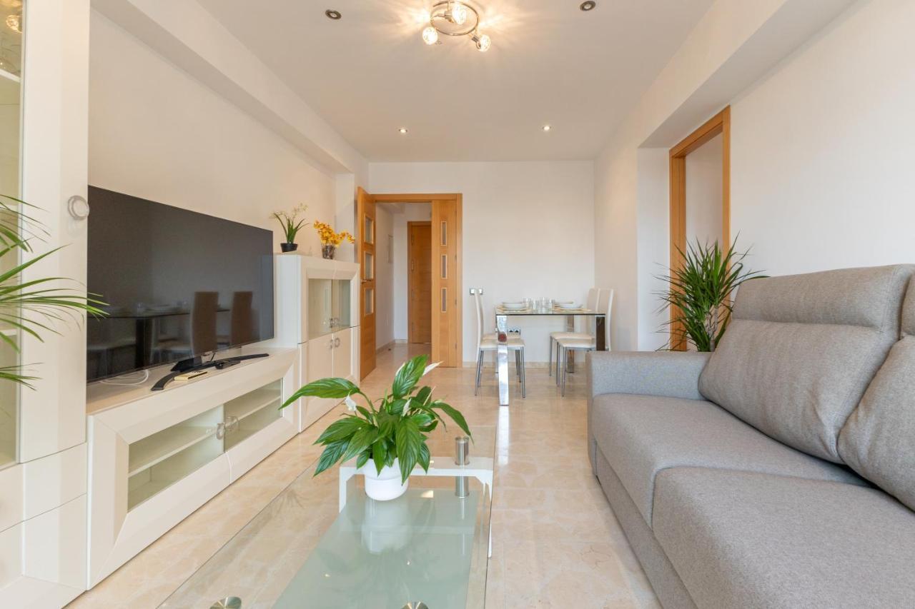 Charming 3 Bedroom At Triana Center By Oui * Sevilla