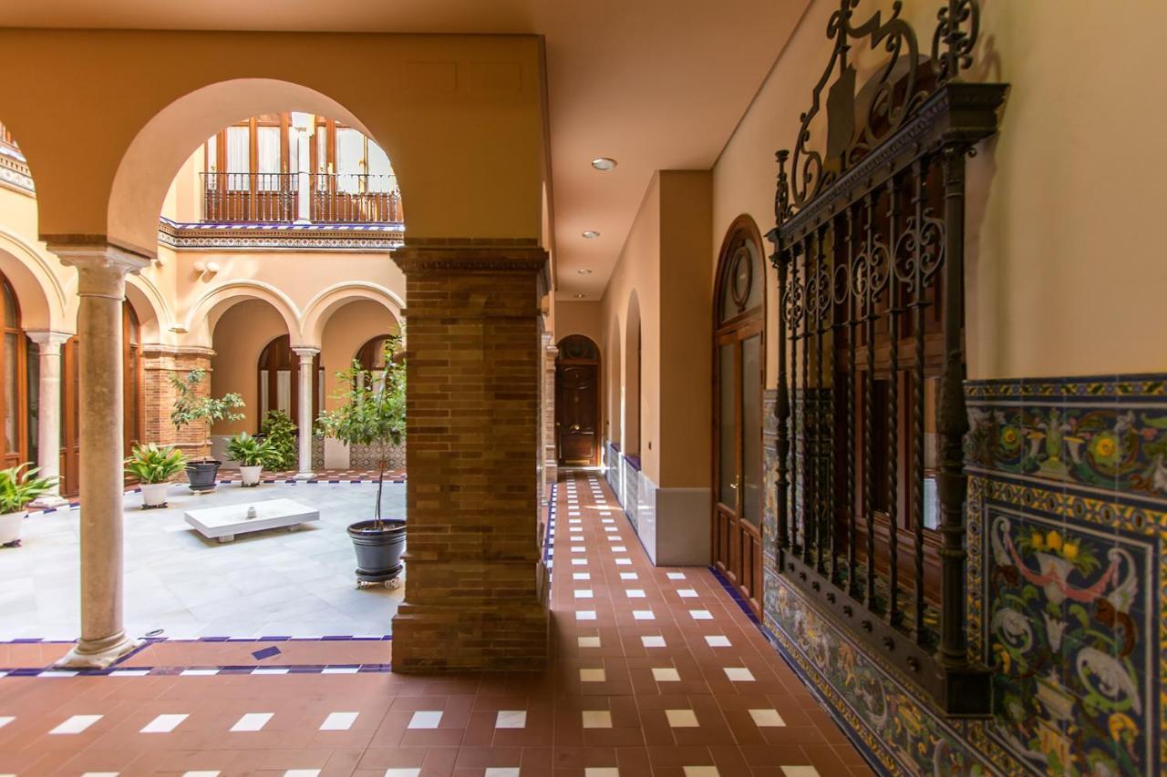 Hispalis Rooftop Catedral Apartment