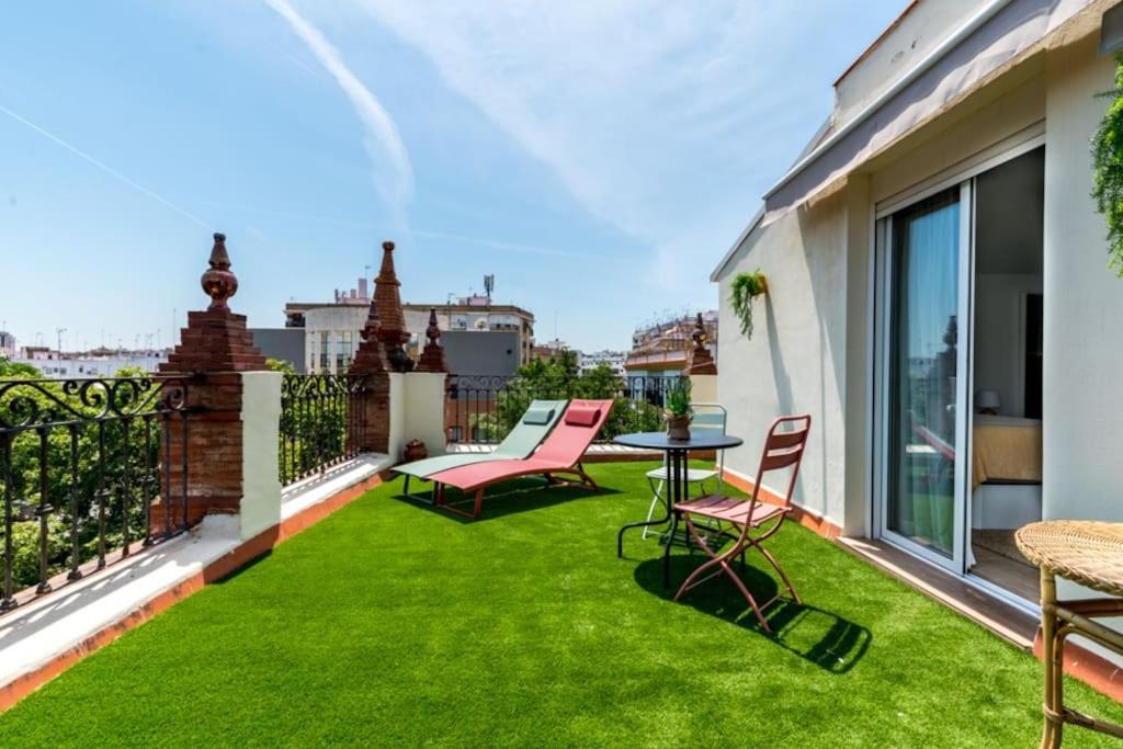 Sunny Study In Triana Apartamento