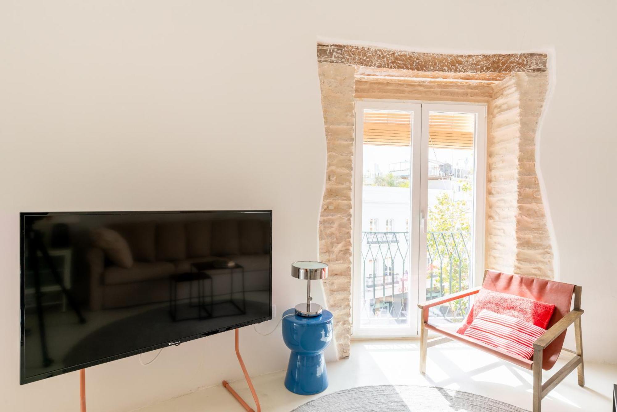 Ad3b Bright 3br And 2bath Downtown Apartment *