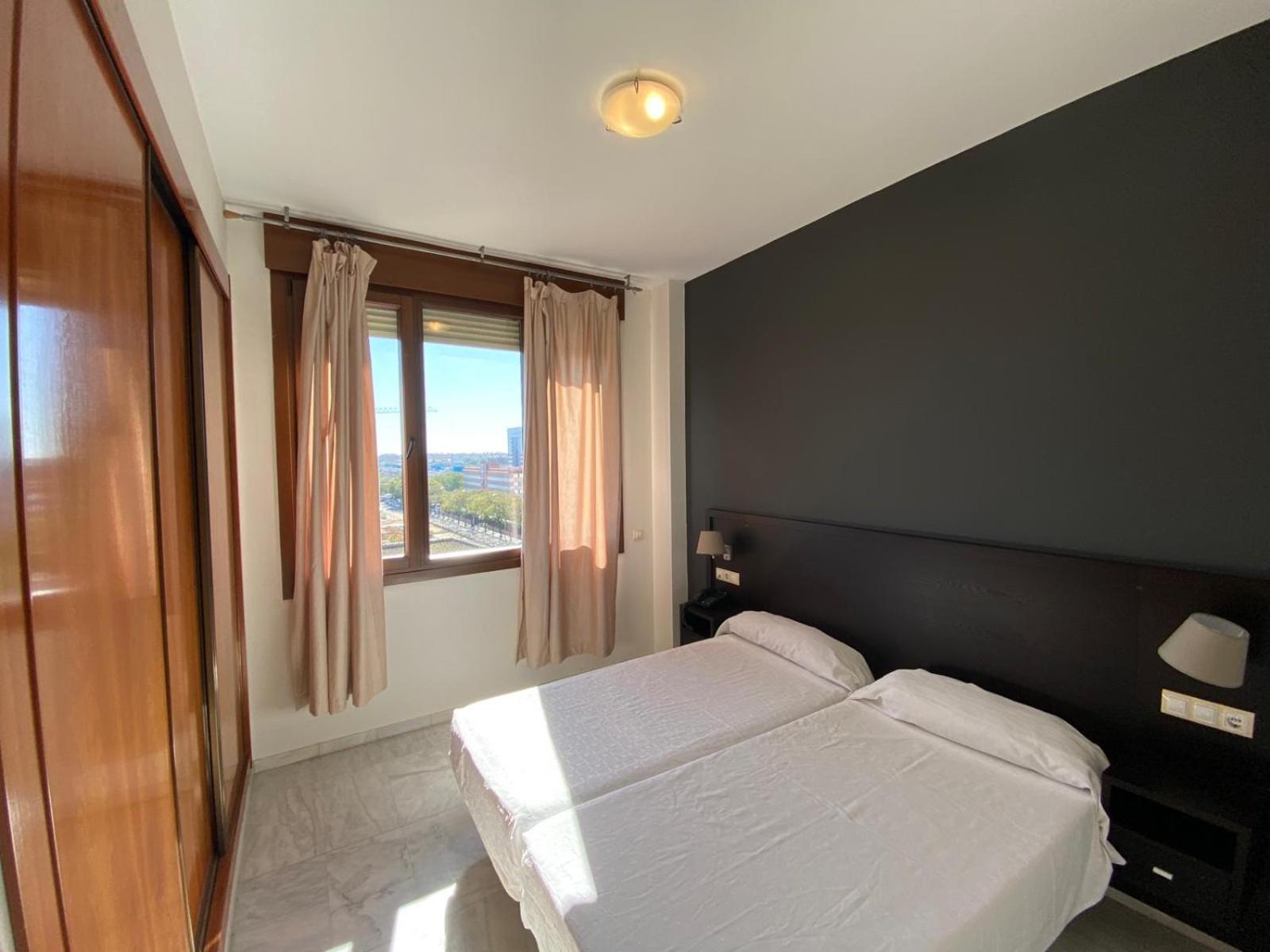 Sevillahome-apartamento Complejo Piscina Parking Apartamento *