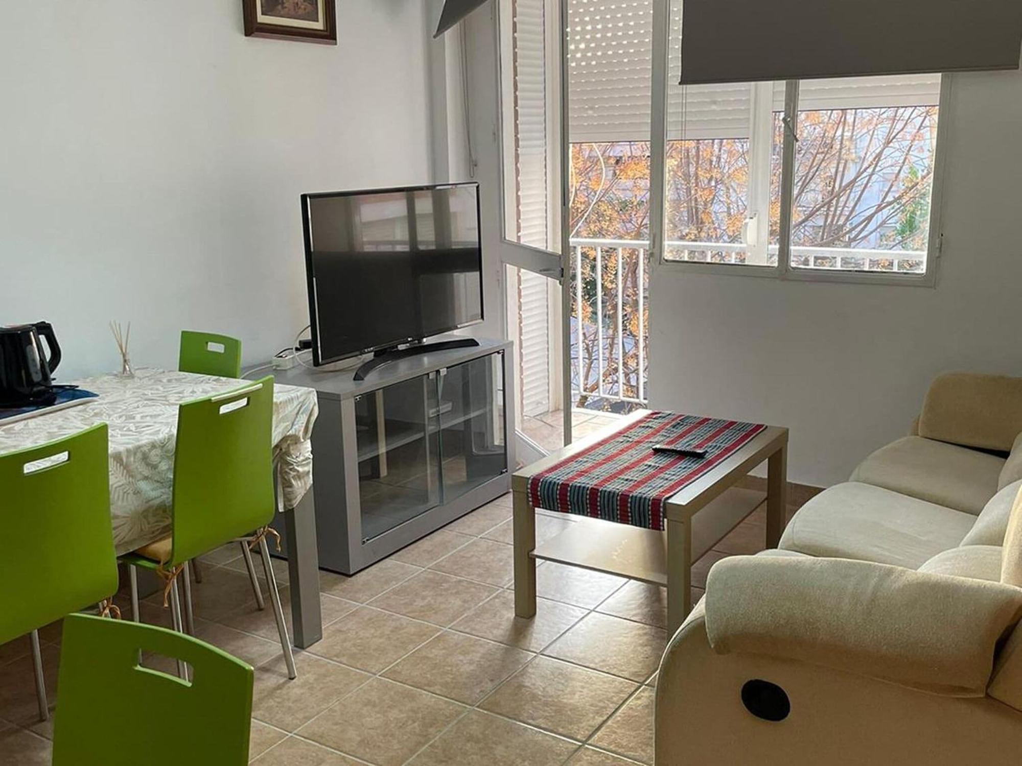Cosy With Shared Balcony Apartamento Sevilla