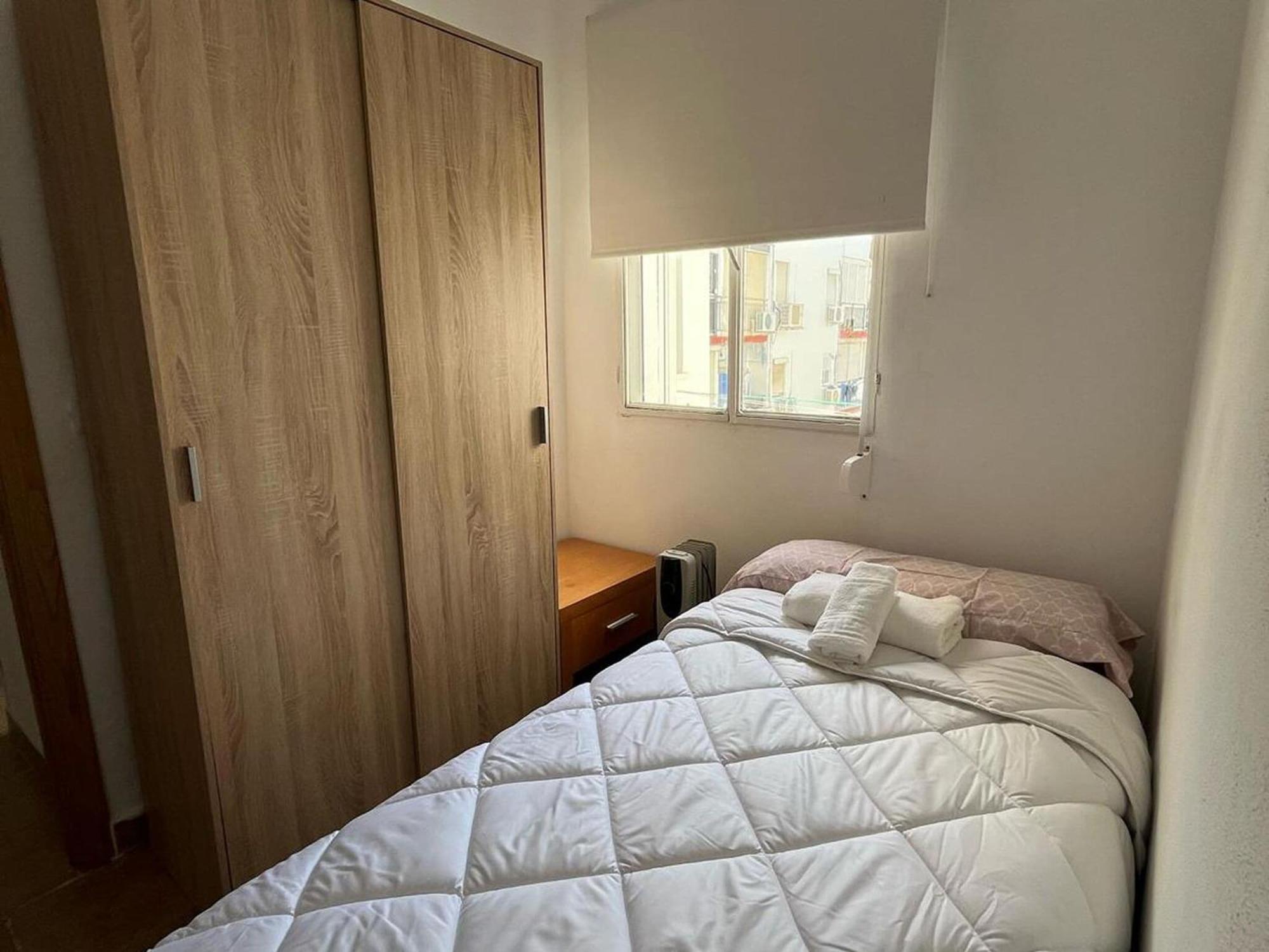 Cosy With Shared Balcony Apartamento Sevilla