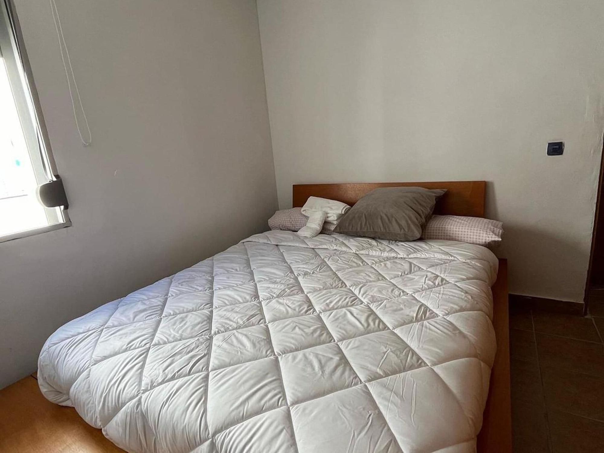 Apartamento Cosy With Shared Balcony *