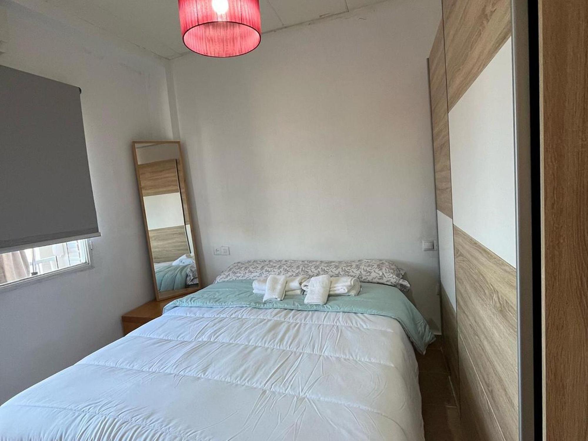 Apartamento Cosy With Shared Balcony *