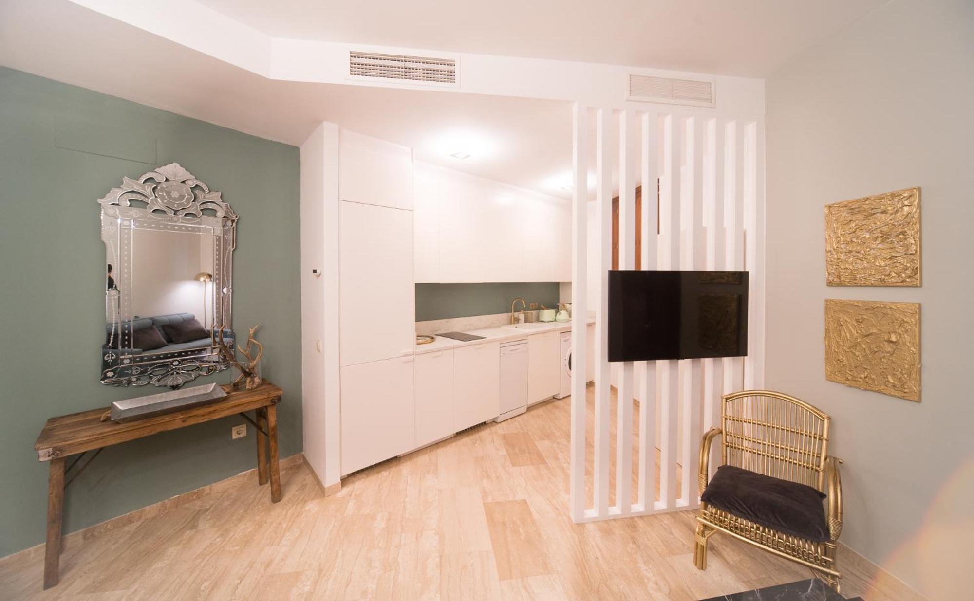 Exclusive Triplex With Private Terrace