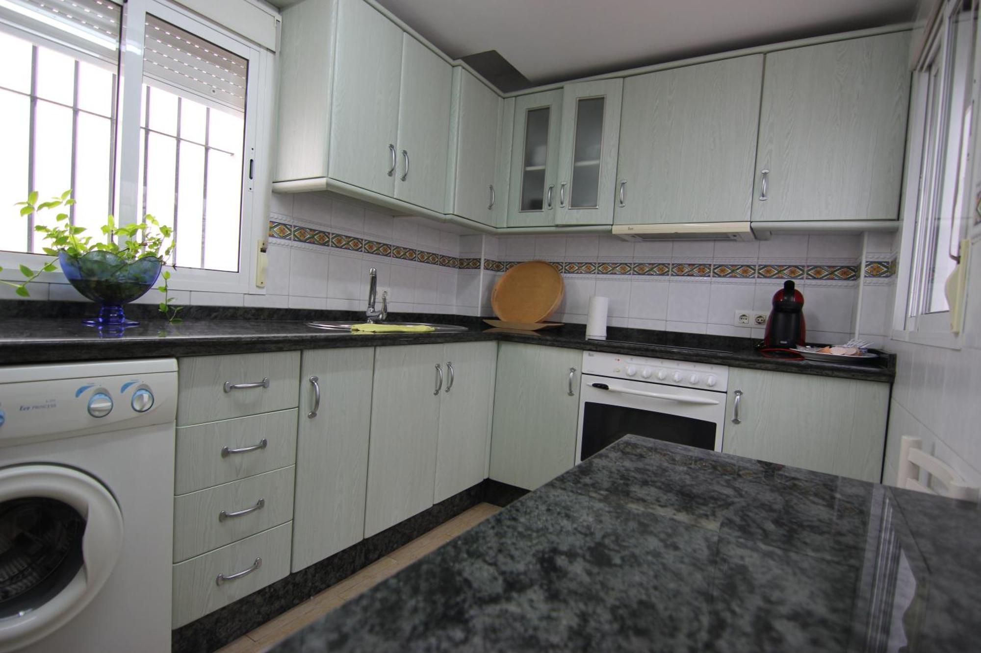 Apartamento Rentalsevilla Espacioso Apartamento En La Alameda De Hercules Con Parking *