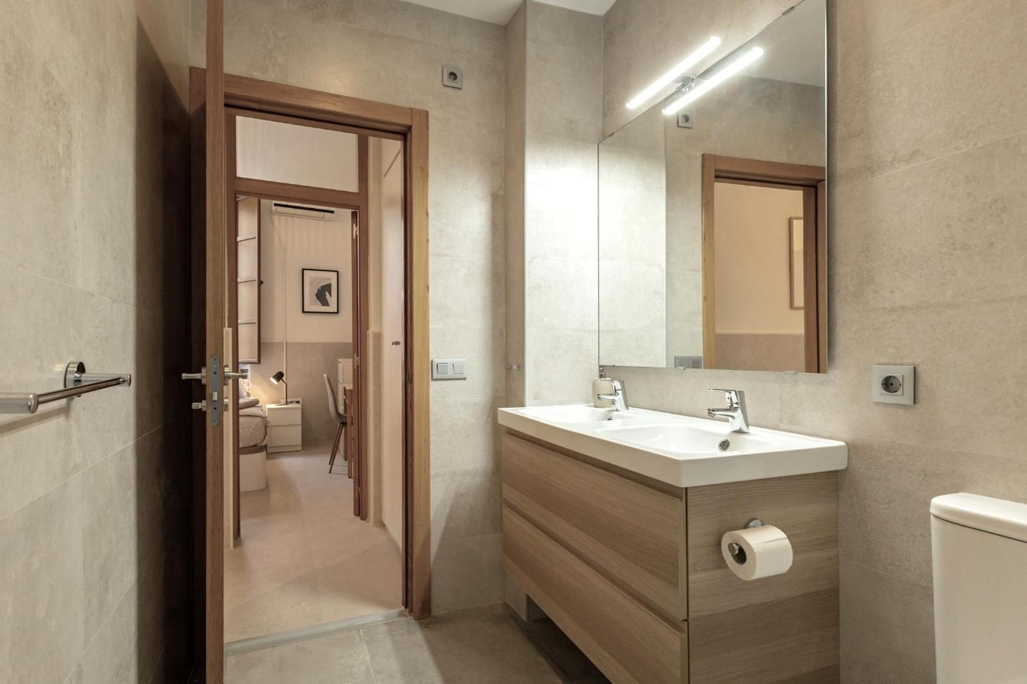 Modern Spacious Of * Sevilla