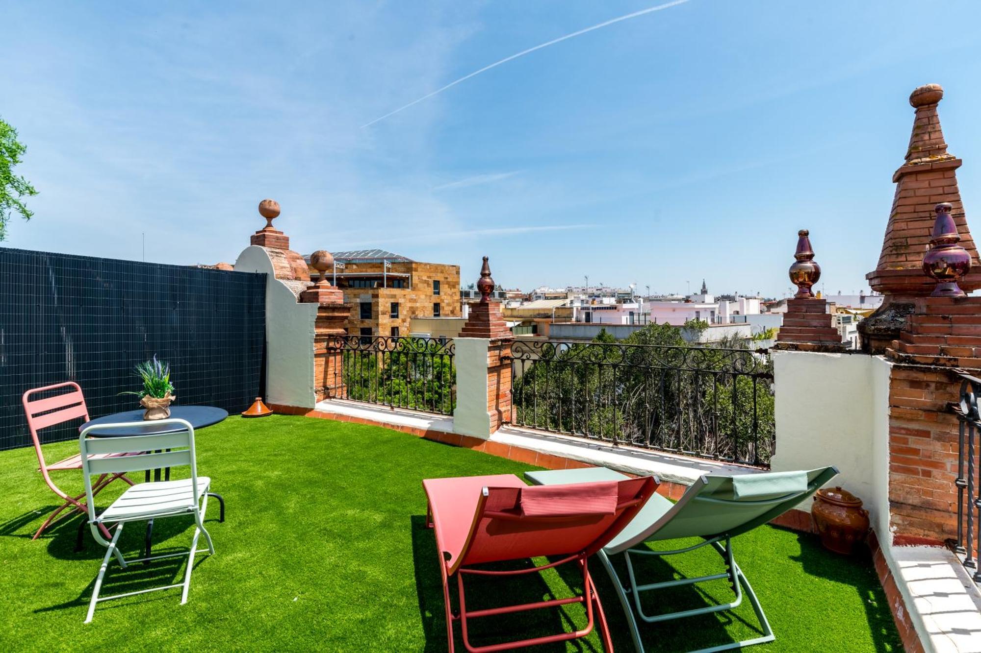 Sunny Study In Triana * Sevilla