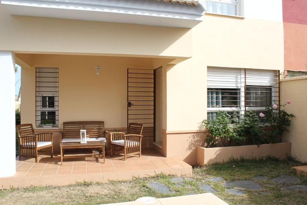 Сasa de vacaciones Casa Con Piscina A 20min De Sevilla