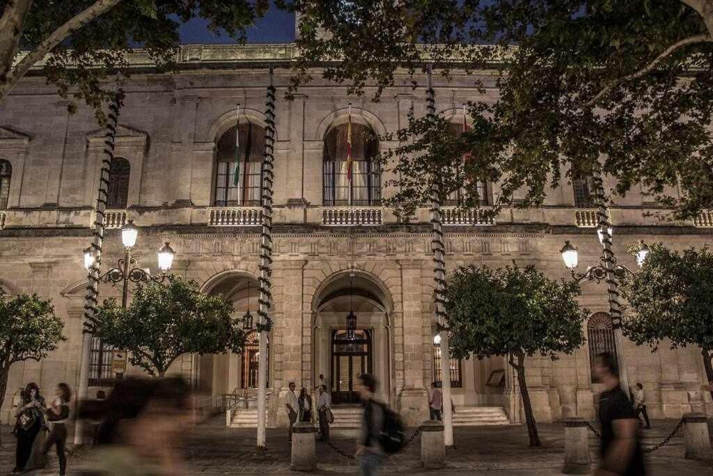 Casa Con Piscina Junto A Catedral * Sevilla