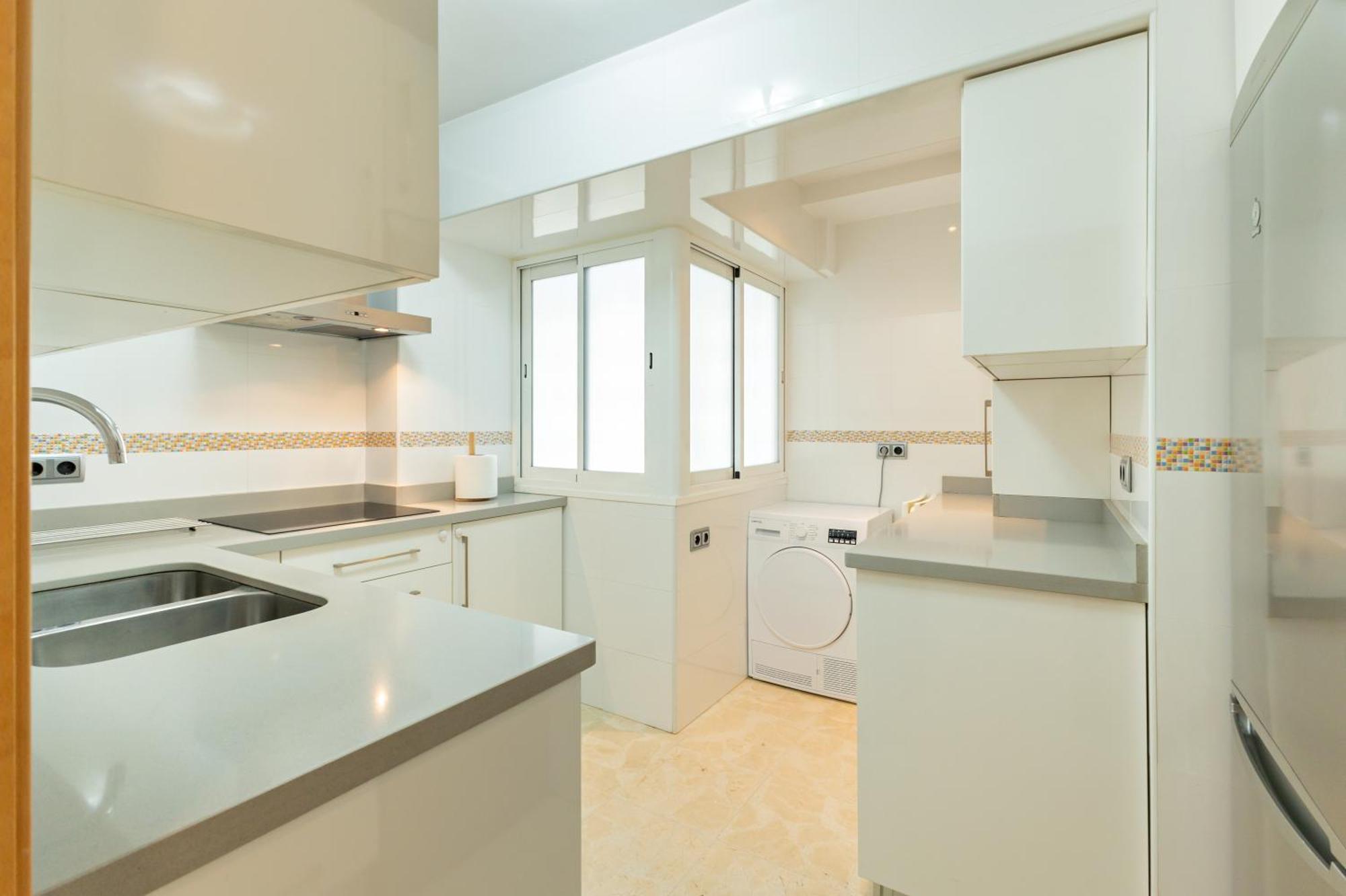 Charming 3 Bedroom At Triana Center By Oui Sevilla