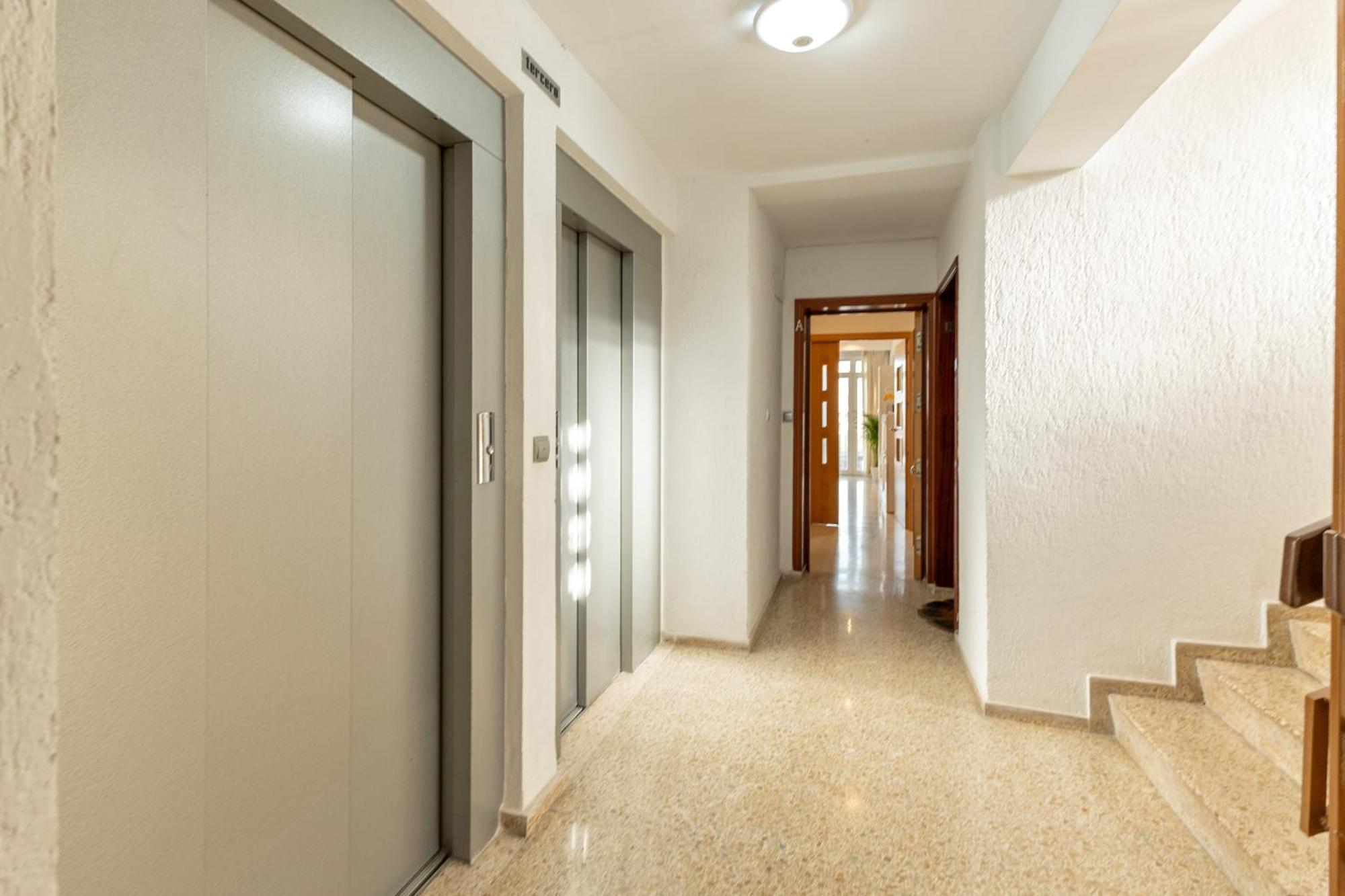 Apartamento Charming 3 Bedroom At Triana Center By Oui