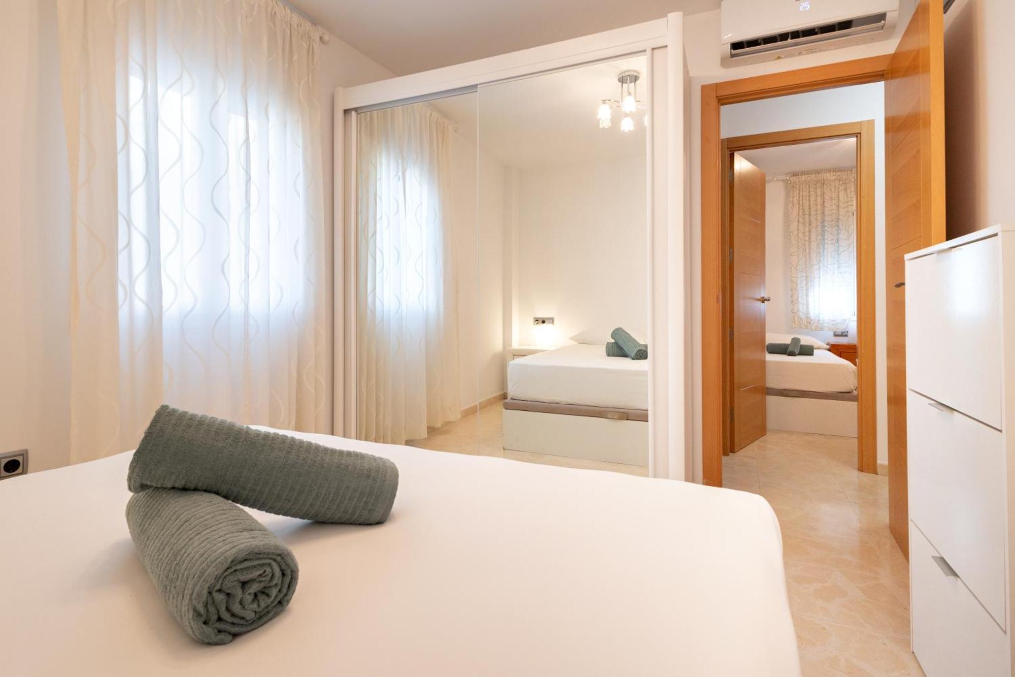 Charming 3 Bedroom At Triana Center By Oui Apartamento Sevilla