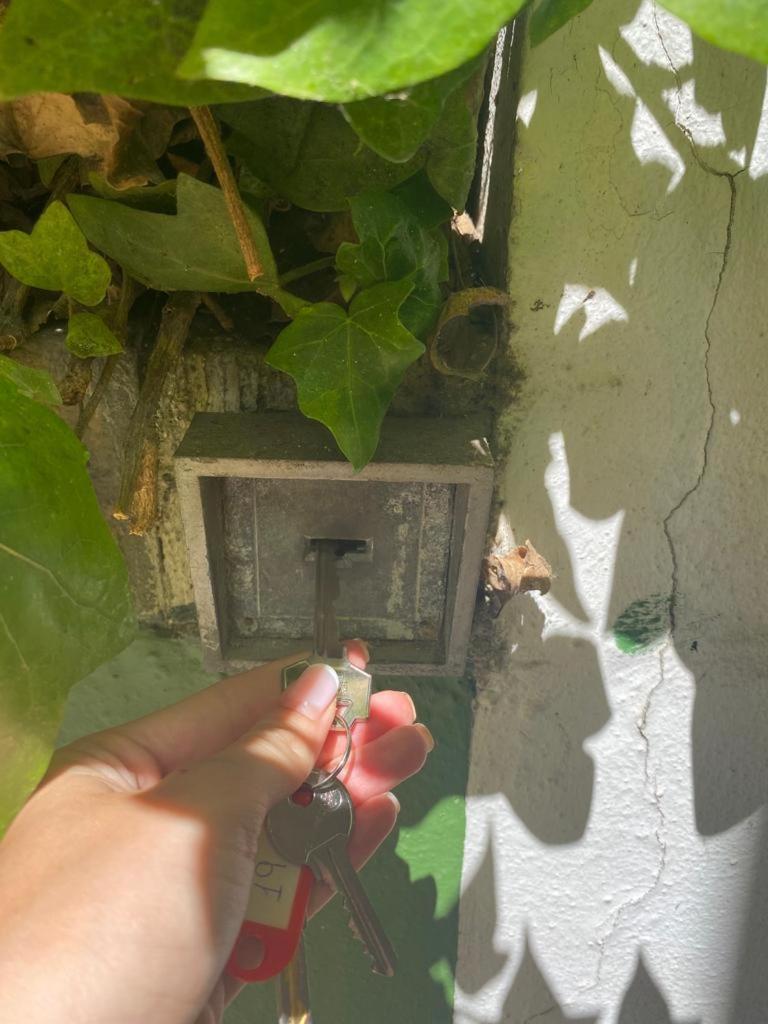 Rentalsevilla Moderno Y Comodo En Santa Cruz Con Parking Apartamento