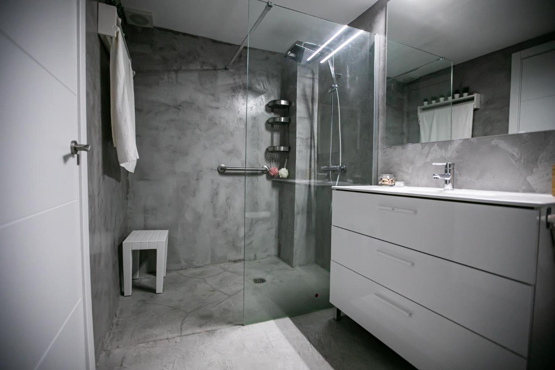 Doctor Eusebio Leon Apartment
