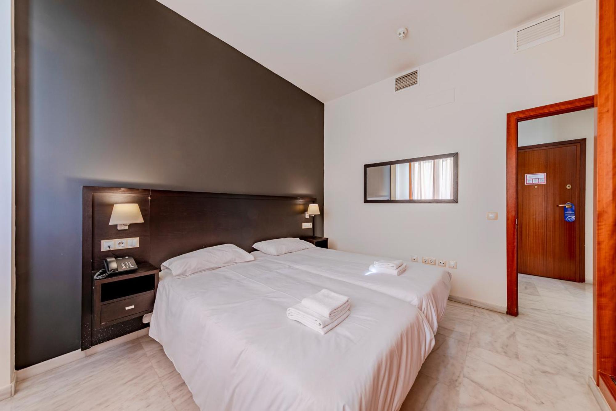 Sevillahome-apartamento Complejo Piscina Parking Apartamento