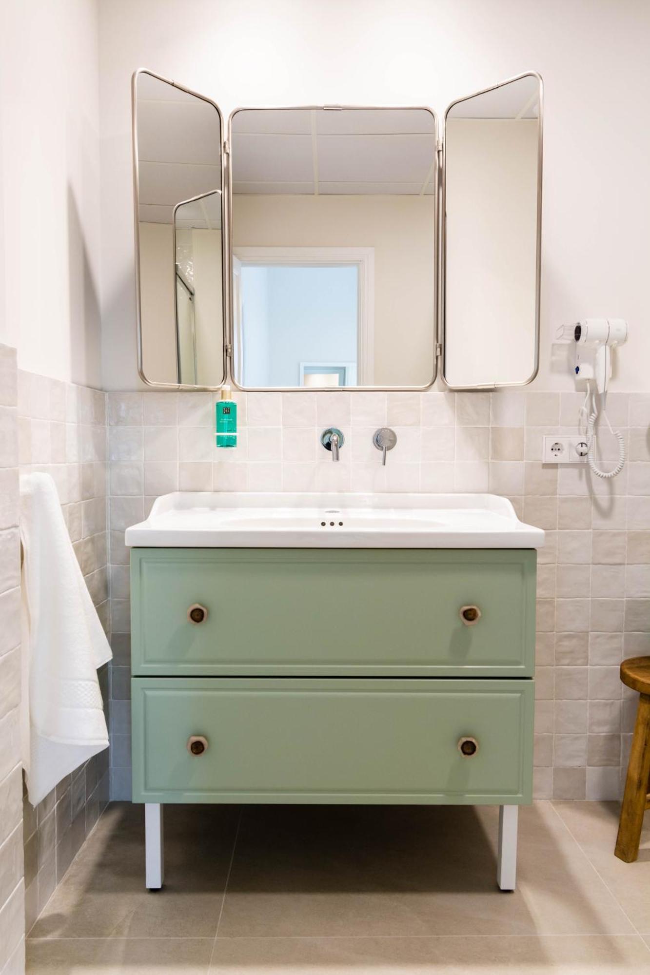 Betis Suites-la Campana *
