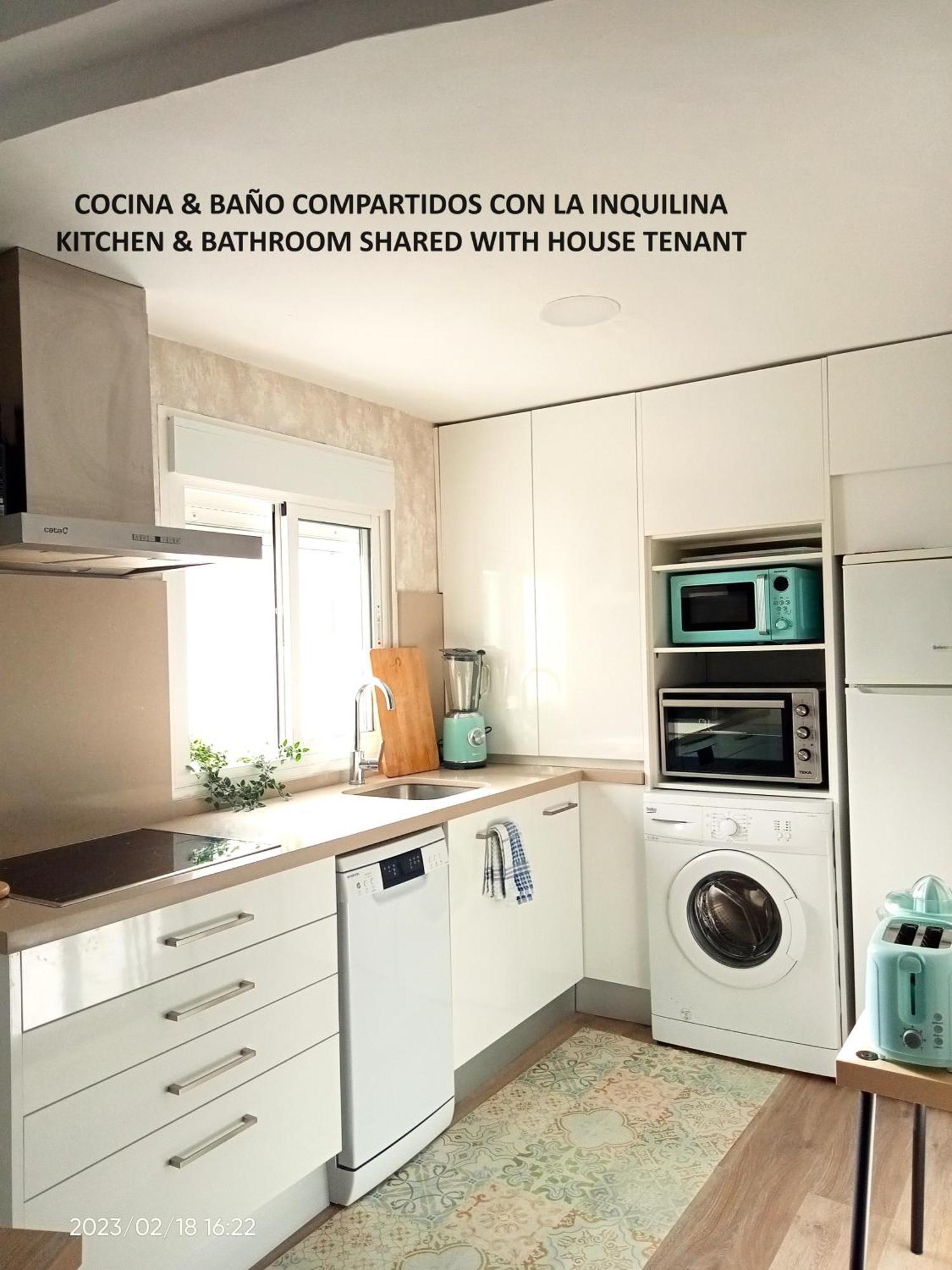 Habitación en casa particular Luminosa