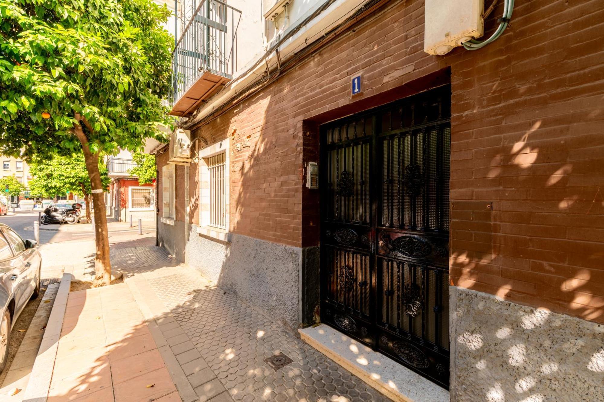Apartment Confortable Apto. 3 *