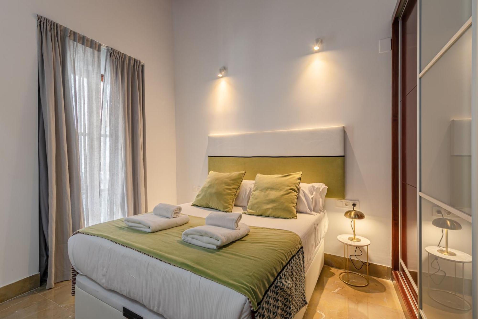 Isg Puerta Jerez 21 Seville